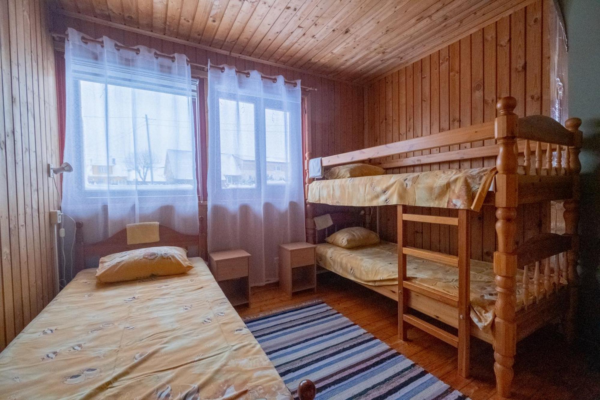Hostel Laguun 칼라스테 외부 사진
