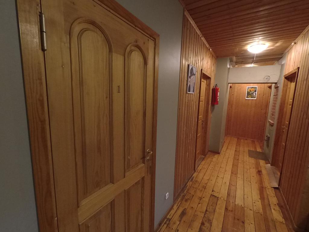 Hostel Laguun 칼라스테 외부 사진